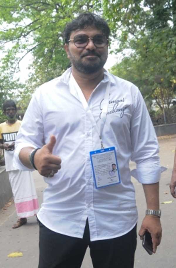 बाबुल सुप्रियो को विधायक पद की शपथ दिलाने पर ताजा असमंजस